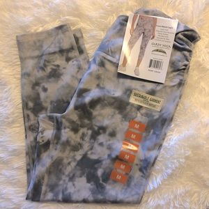 Earth Yoga Cross Waist Capri